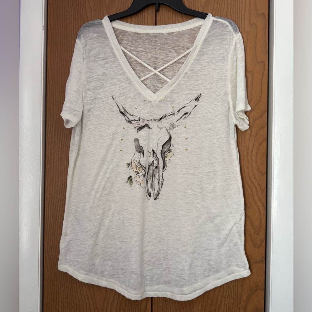 White Zoe + Liv Skull Lightweight Skull T Shirt